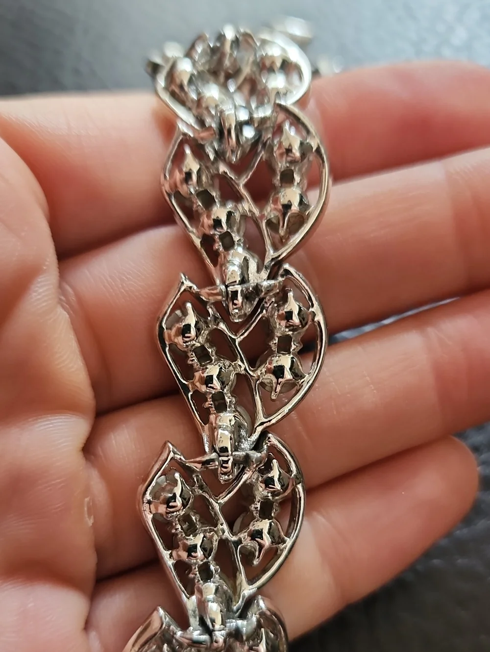 VTG Silver Tone Aurora Crystal Link Necklace